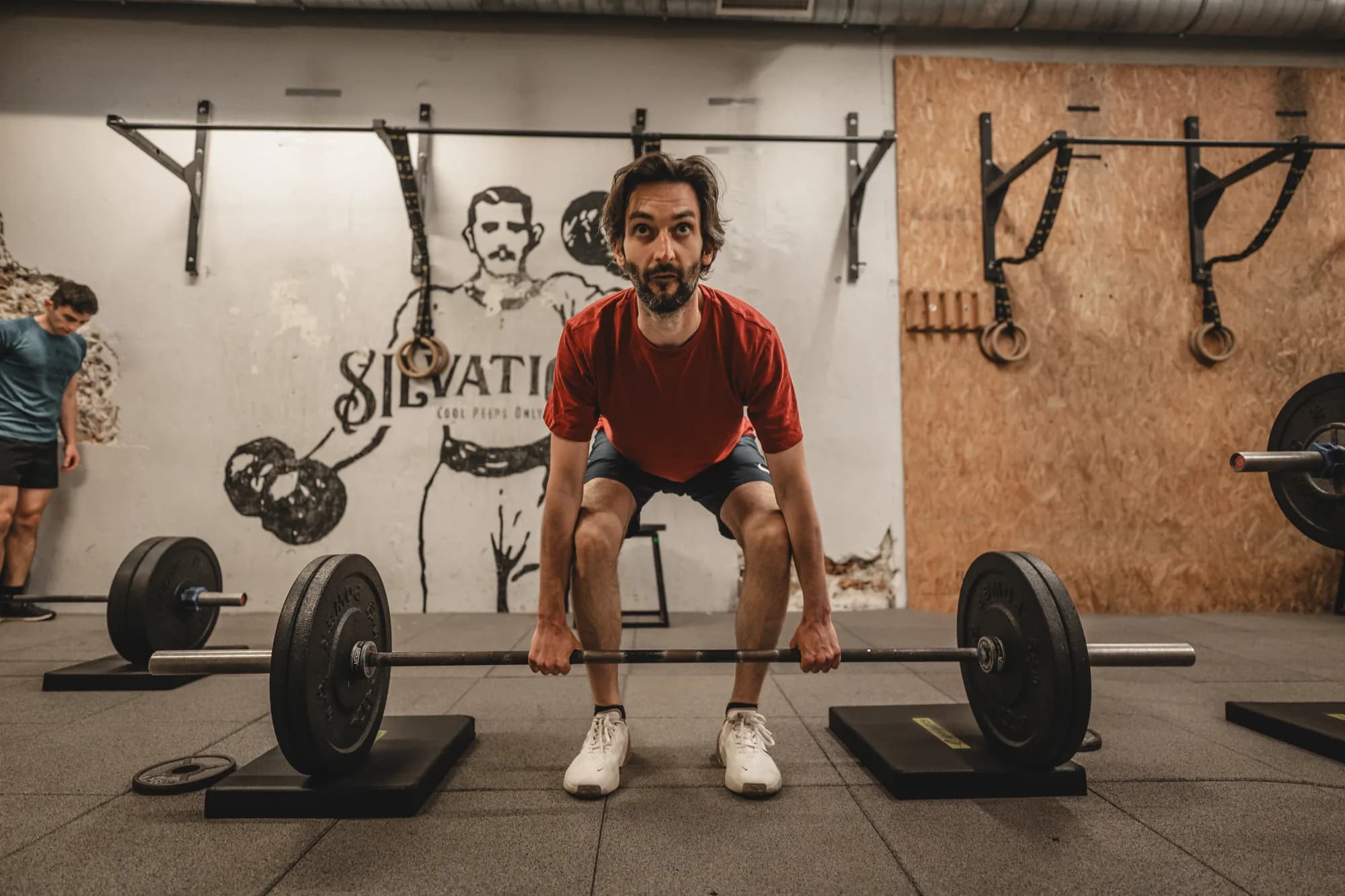 Deadlift devant le mur Silvaticus